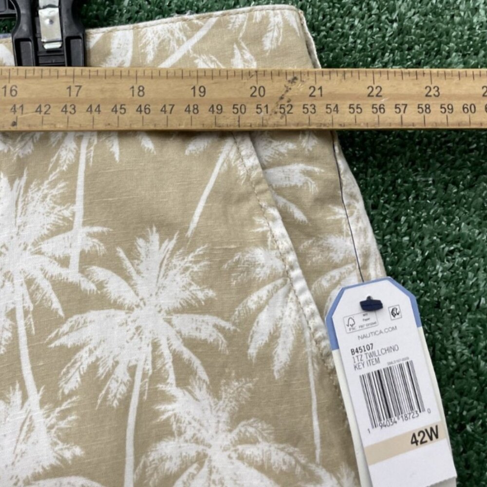 NAUTICA Beige Palm Trees Classic Fit Linen Blend Chino Shorts NWT 42W - Picture 5 of 10